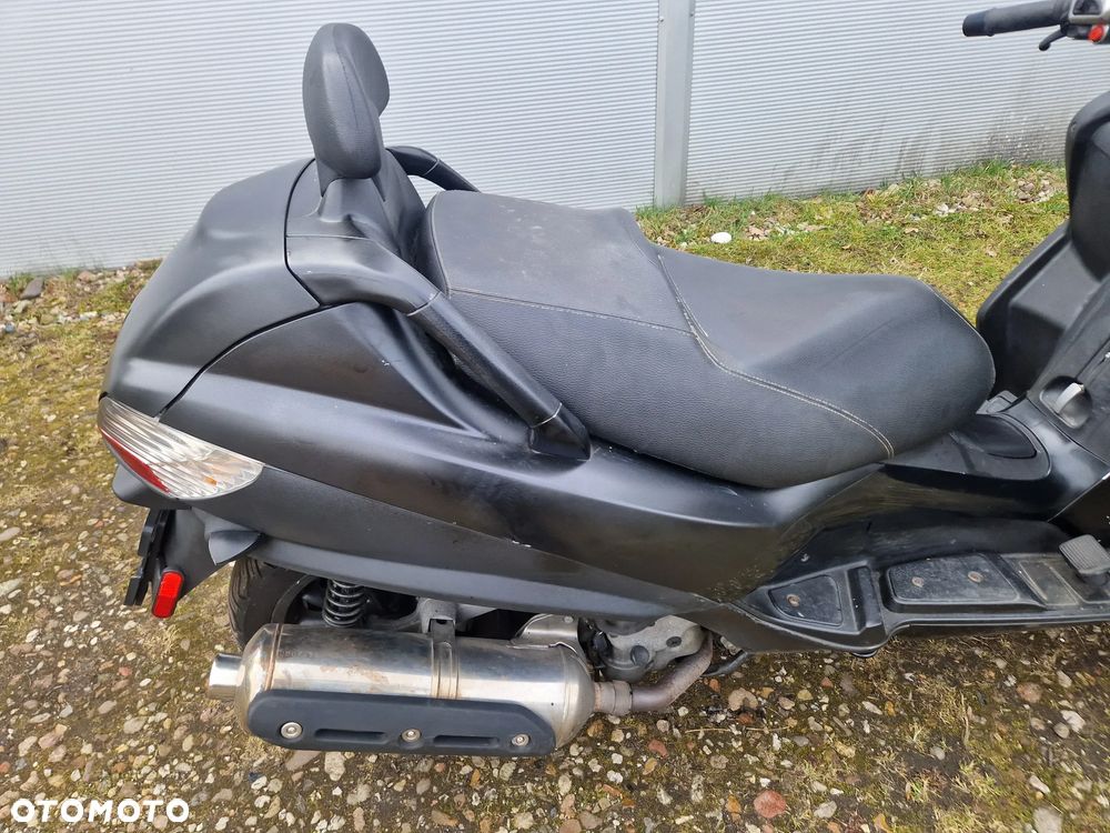 Piaggio MP-3 - 15