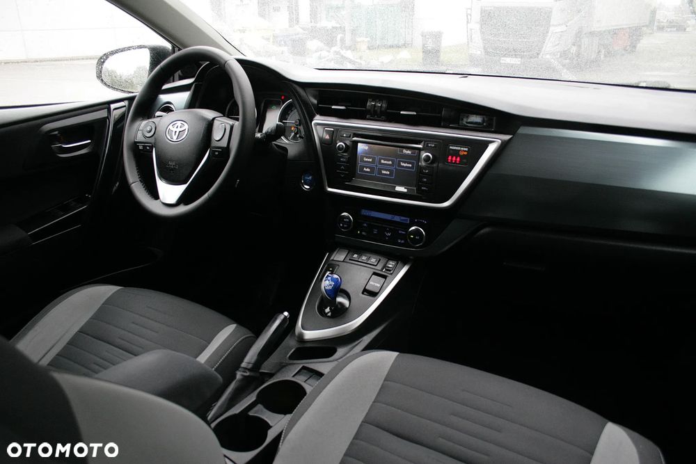 Toyota Auris - 15