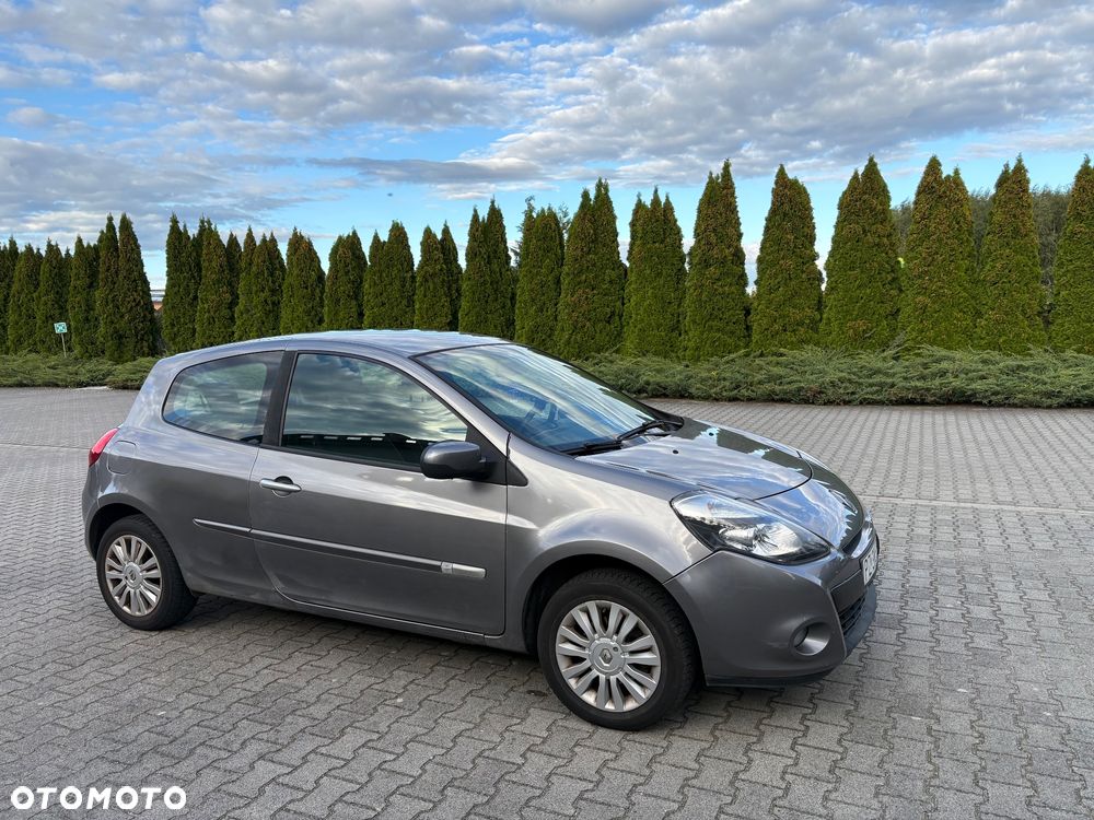 Renault Clio 1.2 16V 75 Expression - 3