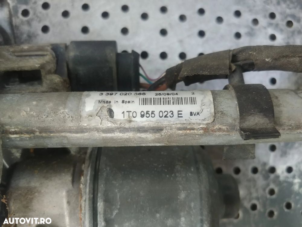ansamblu stergator motoras stanga fata vw touran 1t 1t0955023e 3397020665 1t0955119c 0390241785 - 3
