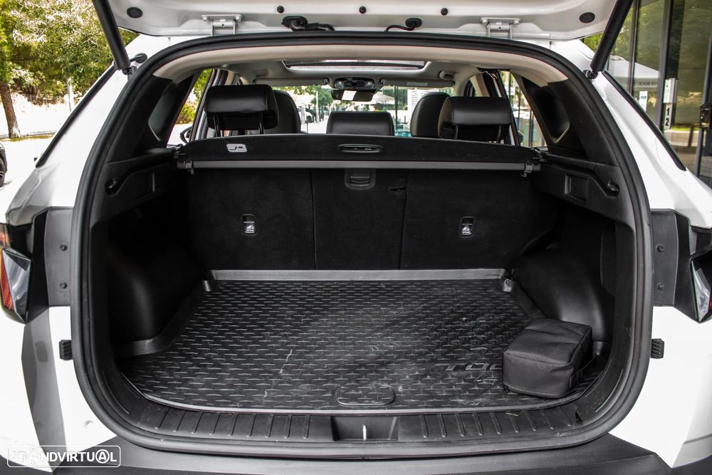 Hyundai Tucson 1.6 CRDi Premium DCT - 37