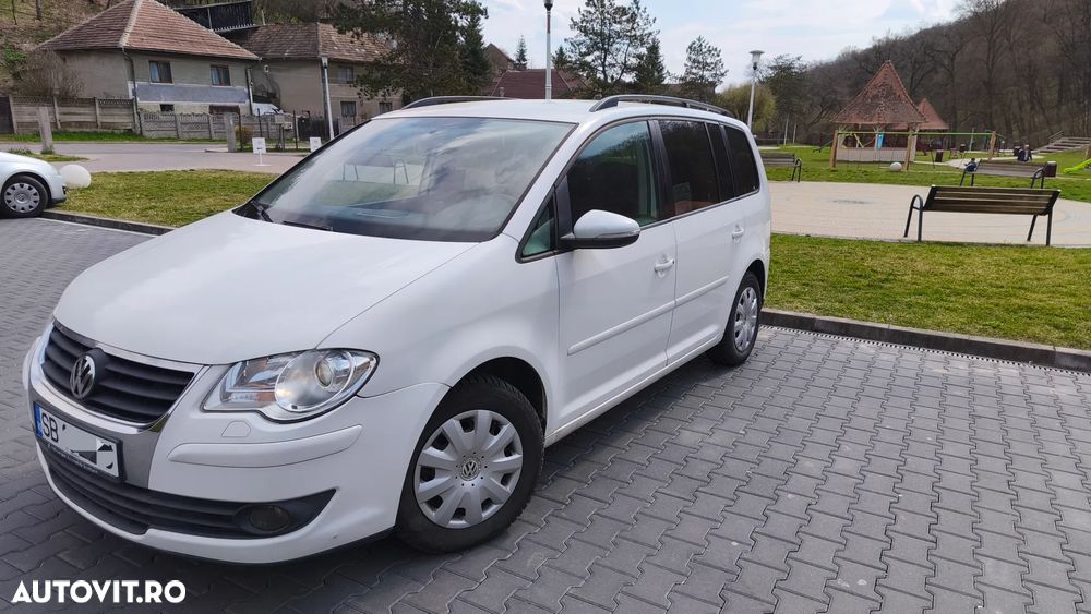 Volkswagen Touran - 7