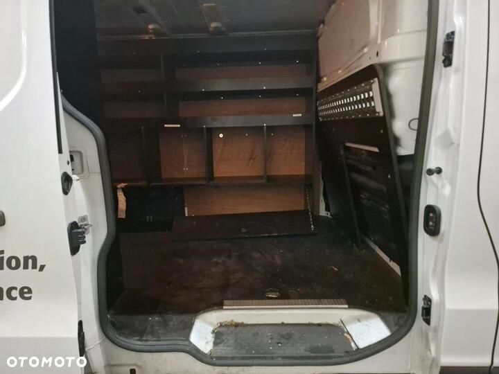 Renault TRAFIC - 9