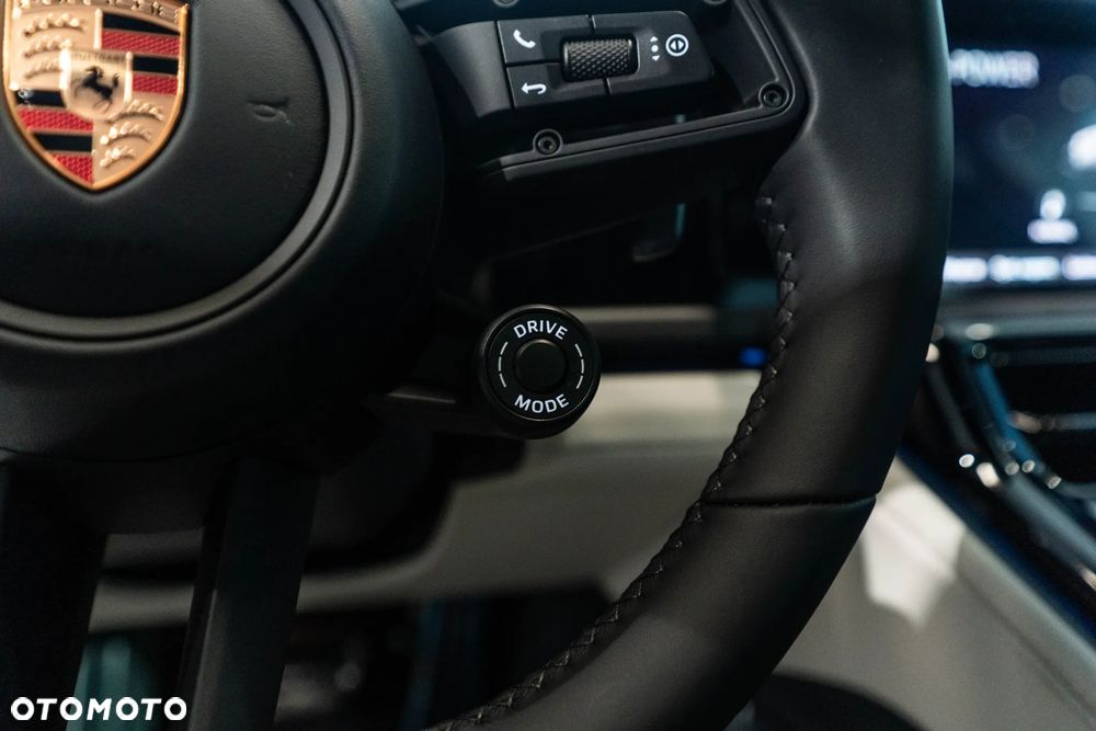 Porsche Panamera 4S E-Hybrid PHEV - 22