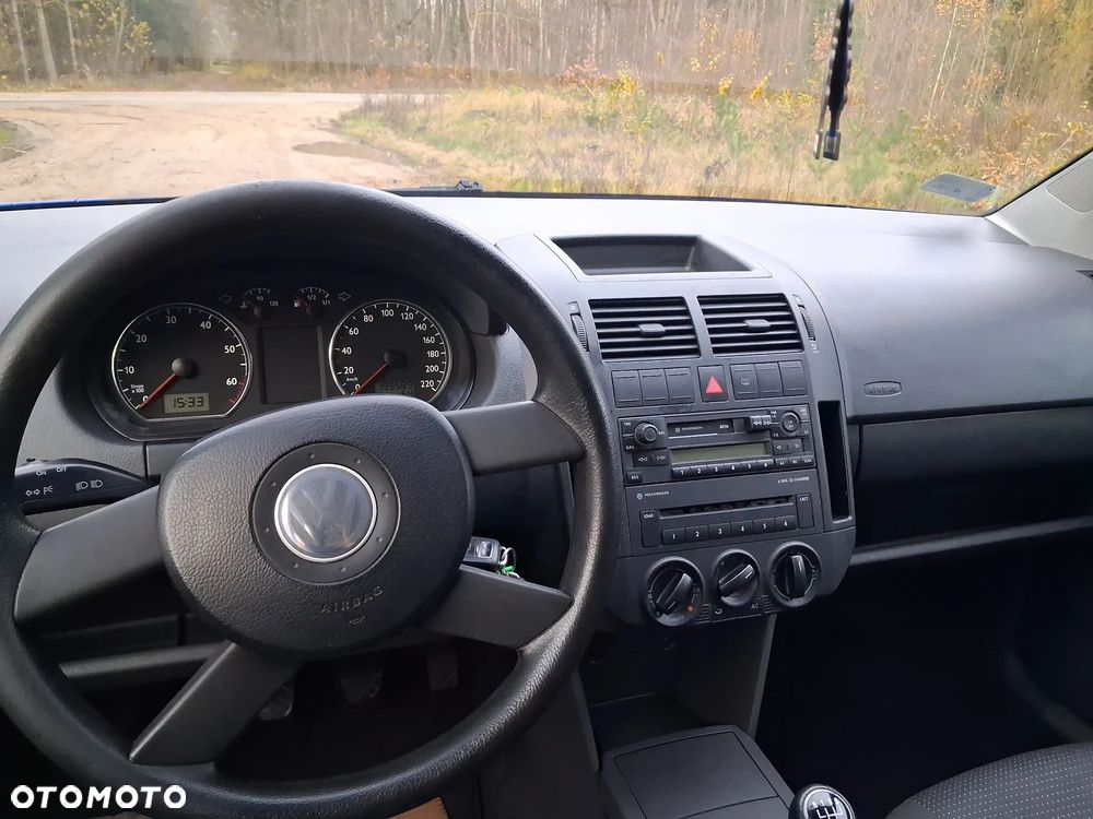 Volkswagen Polo - 17