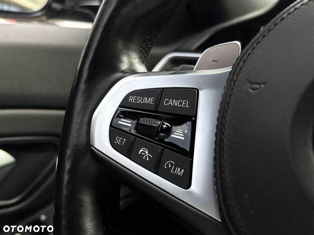 BMW Seria 3 320d xDrive - 10