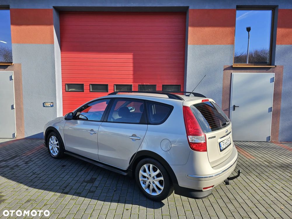 Hyundai i30 i30cw 2.0 Style - 8