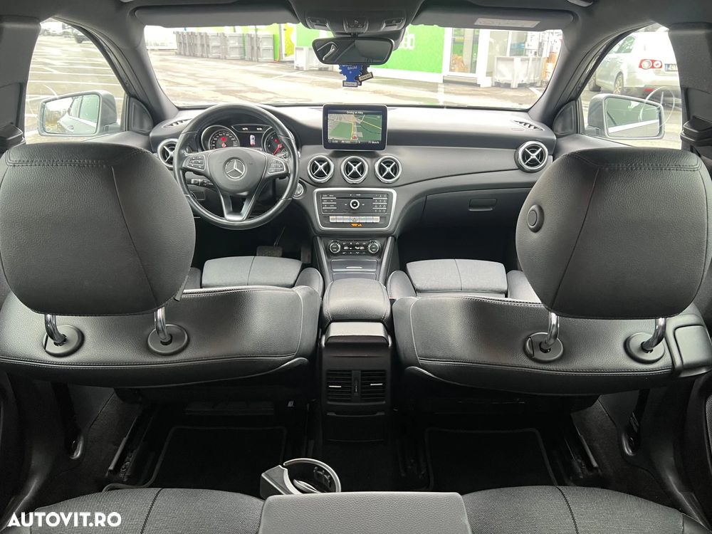 Mercedes-Benz GLA 200 d 7G-DCT UrbanStyle Edition - 22
