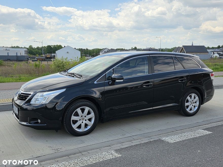 Toyota Avensis 2.0 D-4D Platinium - 2