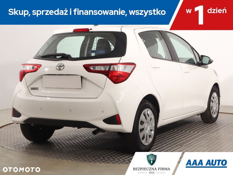 Toyota Yaris - 7