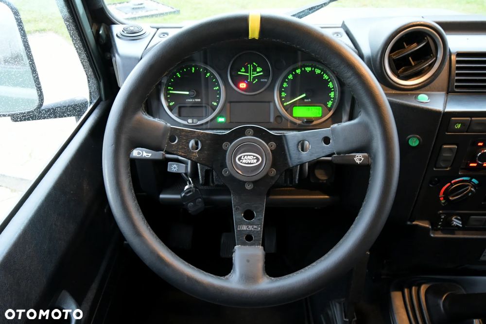 Land Rover Defender 110 2.4 TD4 E - 31