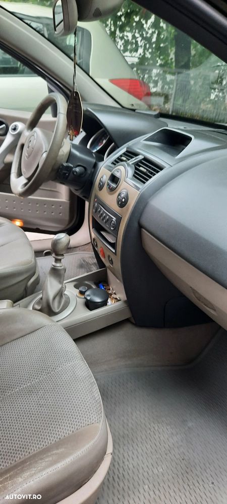 Renault Megane II Sedan 1.9 dCi Confort Privilege - 24