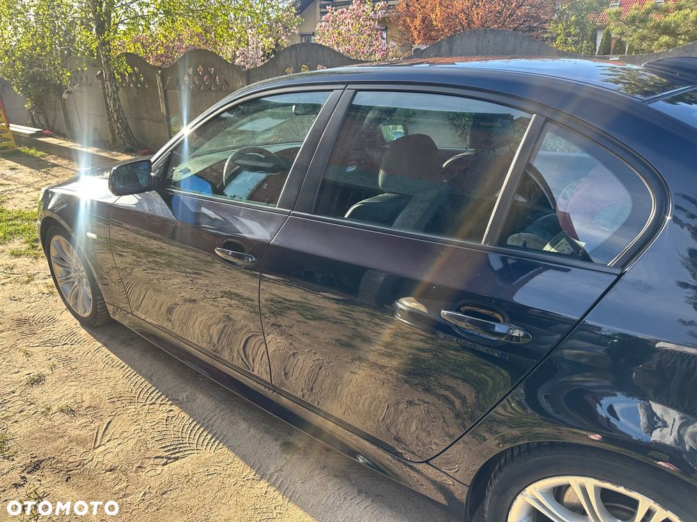 BMW Seria 5 525i - 4