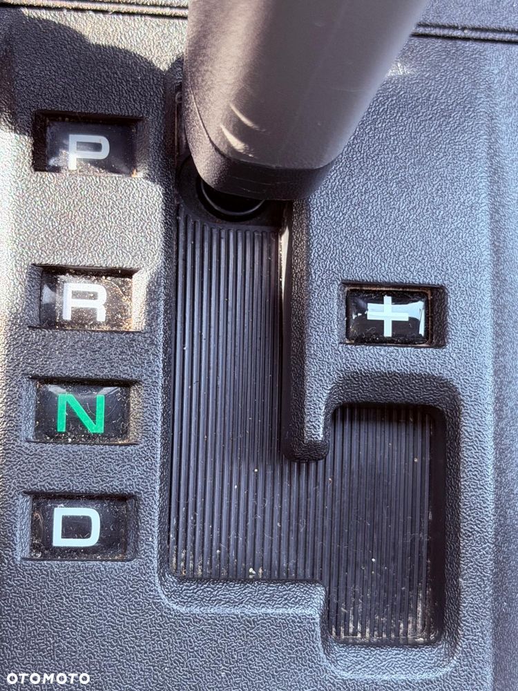 Mitsubishi Pajero 3.2 DID 7os - 14