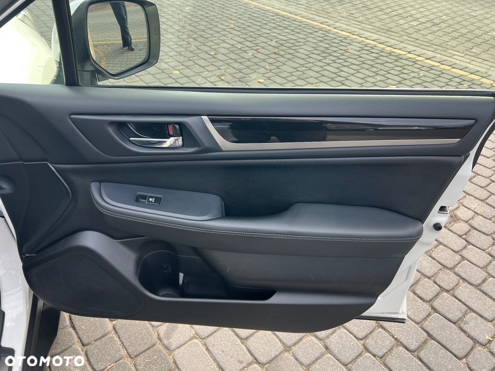 Subaru Outback - 33