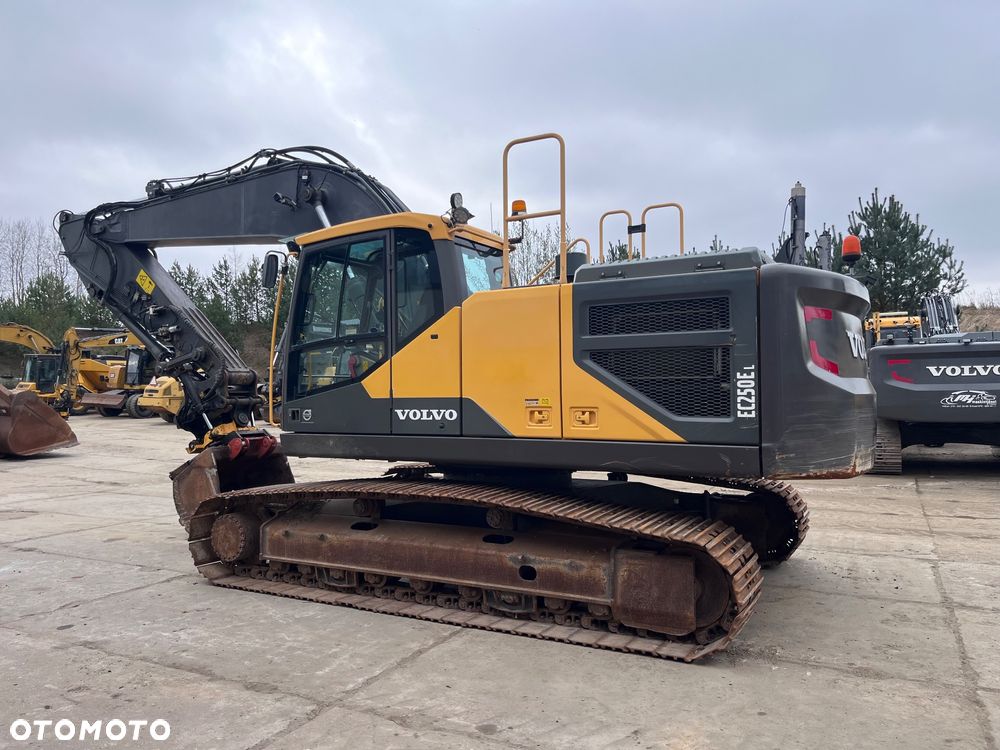 Volvo EC250EL - 3