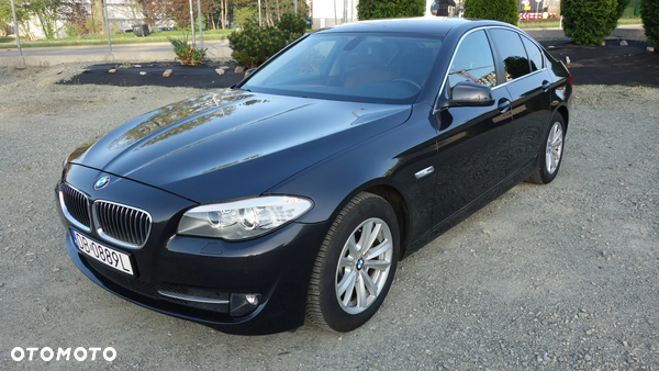 BMW Seria 5 520d Luxury Line