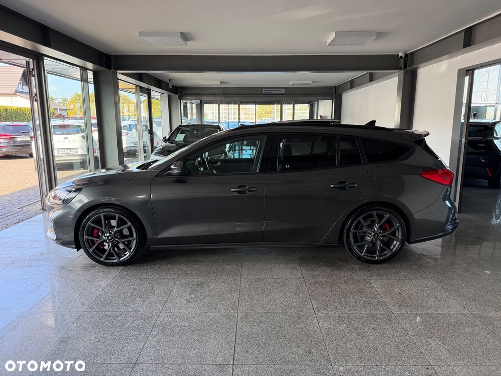 Ford Focus 2.3 EcoBoost ST X Edition - 9