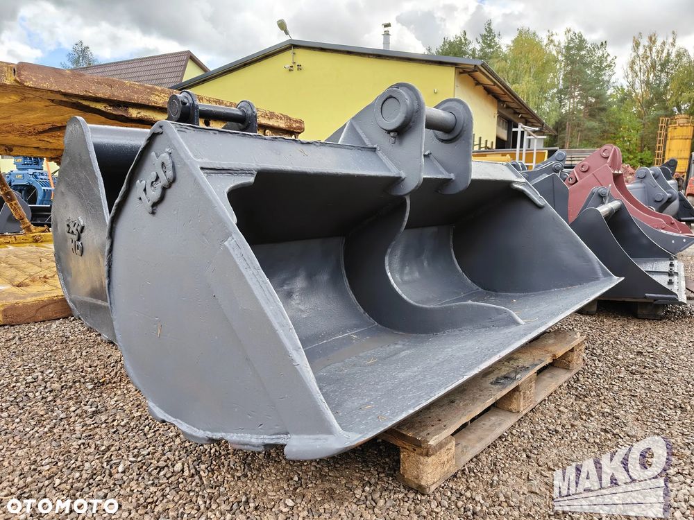 Łyżka skarpowa TCH 210cm Miller fi 80 - 3