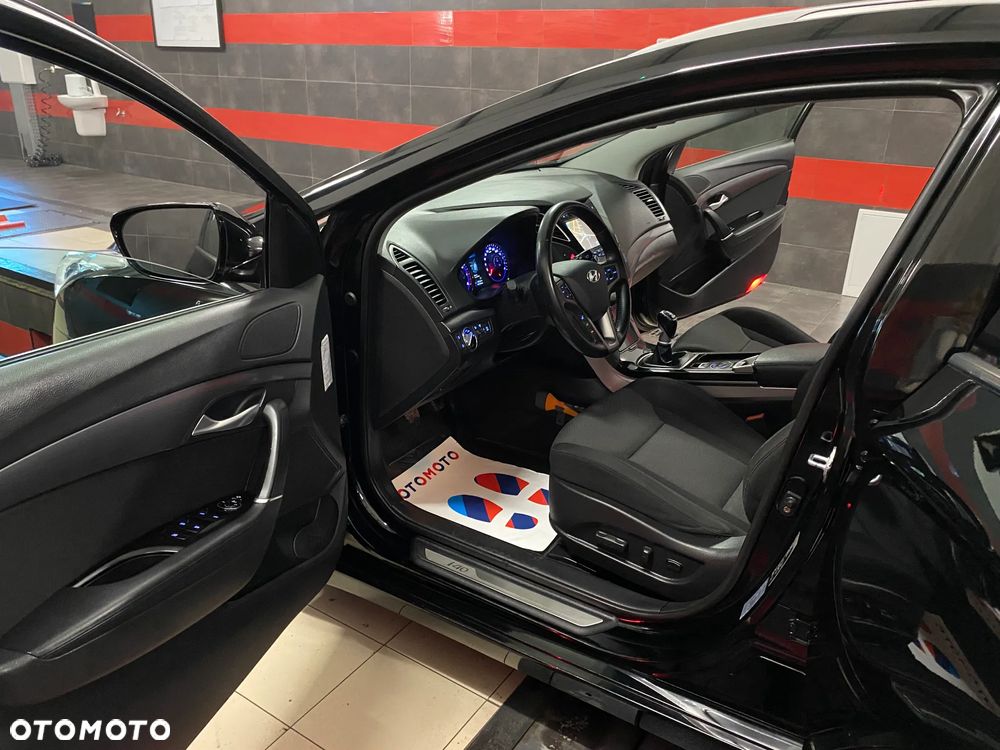 Hyundai i40 1.6 GDI Comfort + - 18