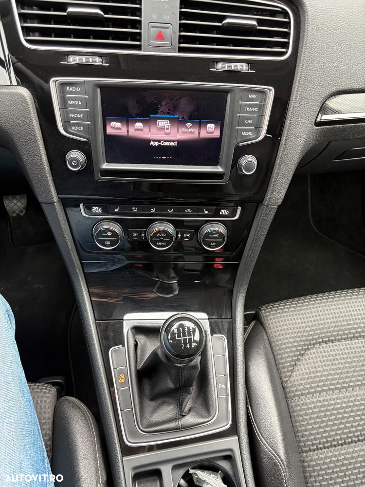 Volkswagen Golf 2.0 TDI (BlueMotion Technology) Comfortline - 27