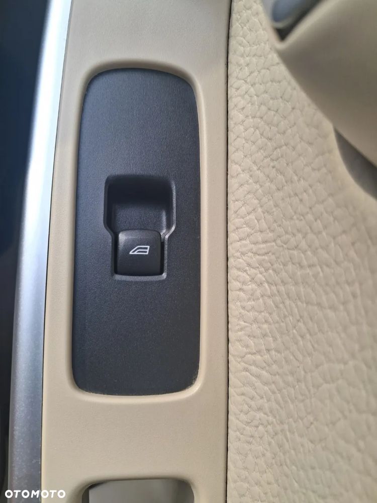 Volvo XC 60 2.4D AWD Momentum - 22