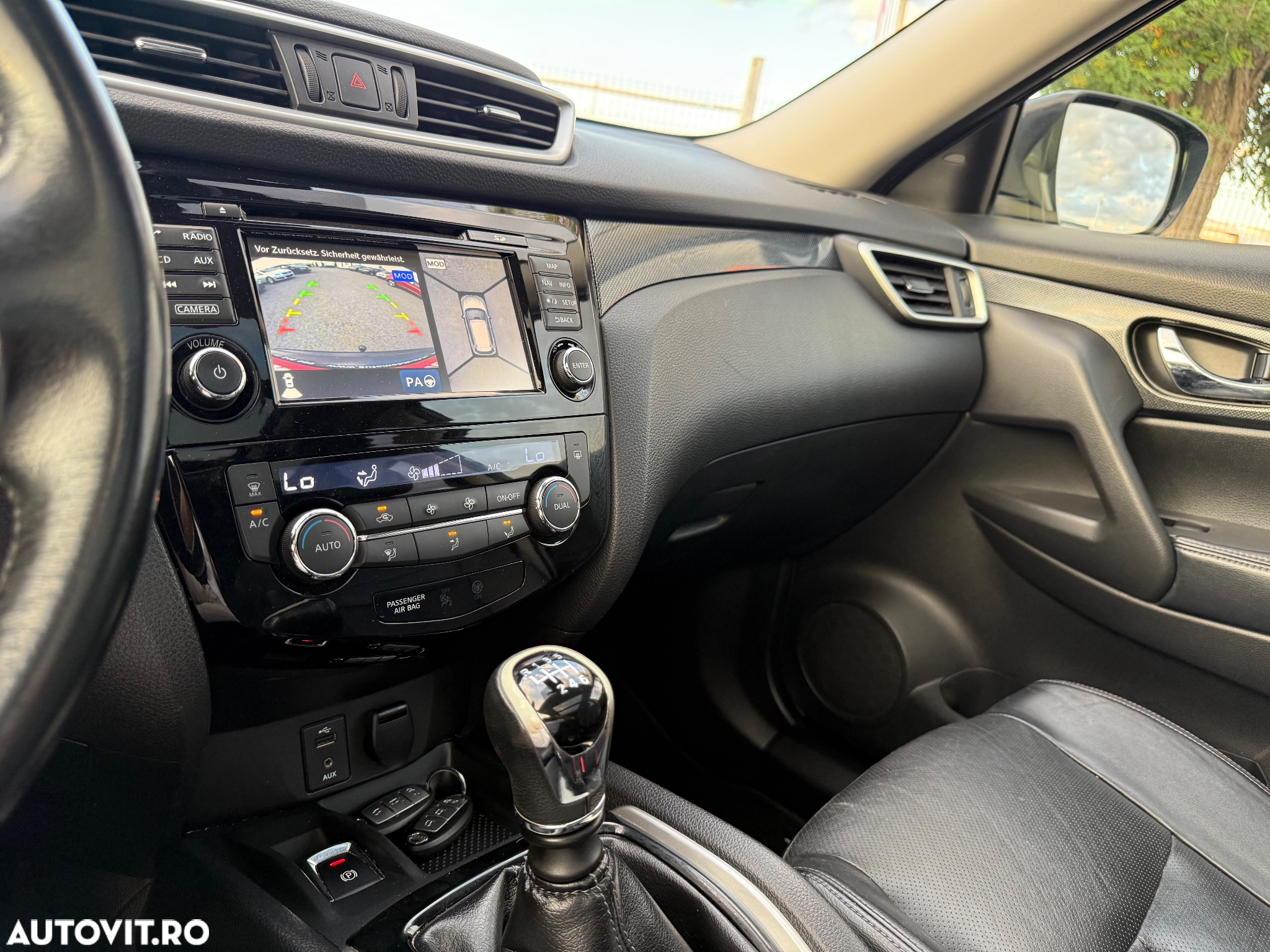 Nissan X-Trail 1.6 dCi ALL-MODE 4x4i Tekna - 16