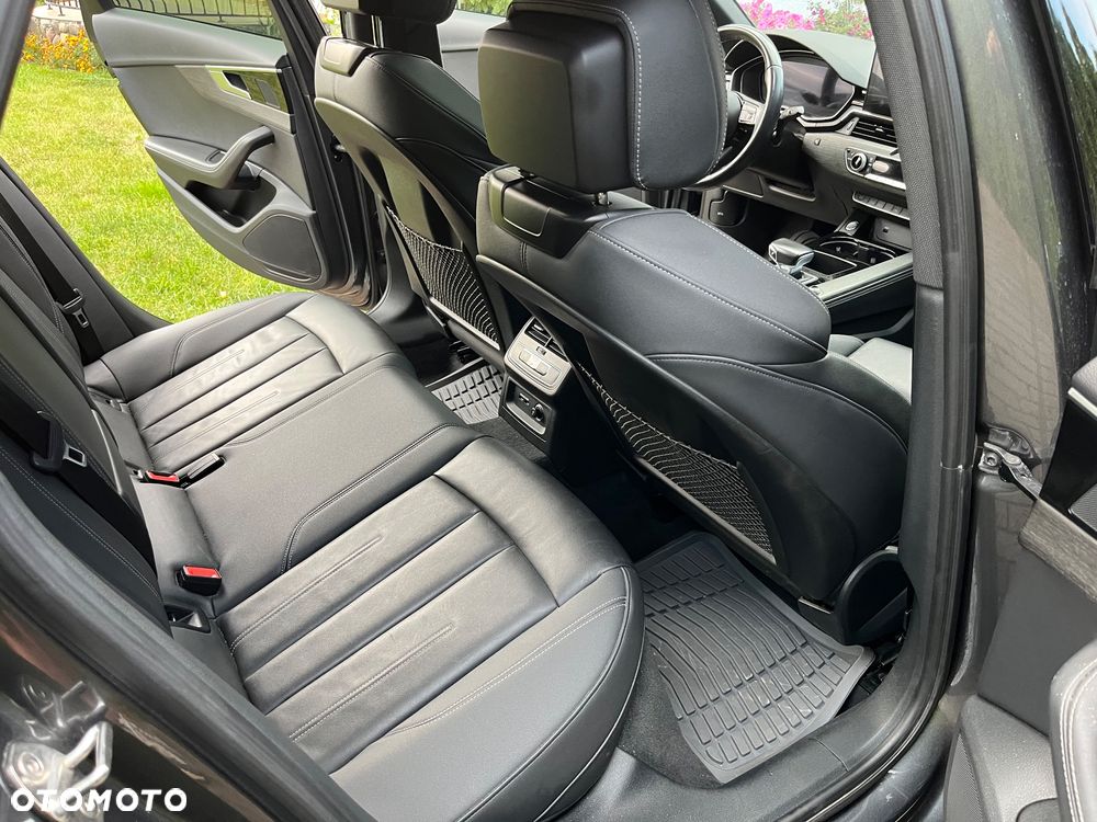 Audi A4 Limousine - 13
