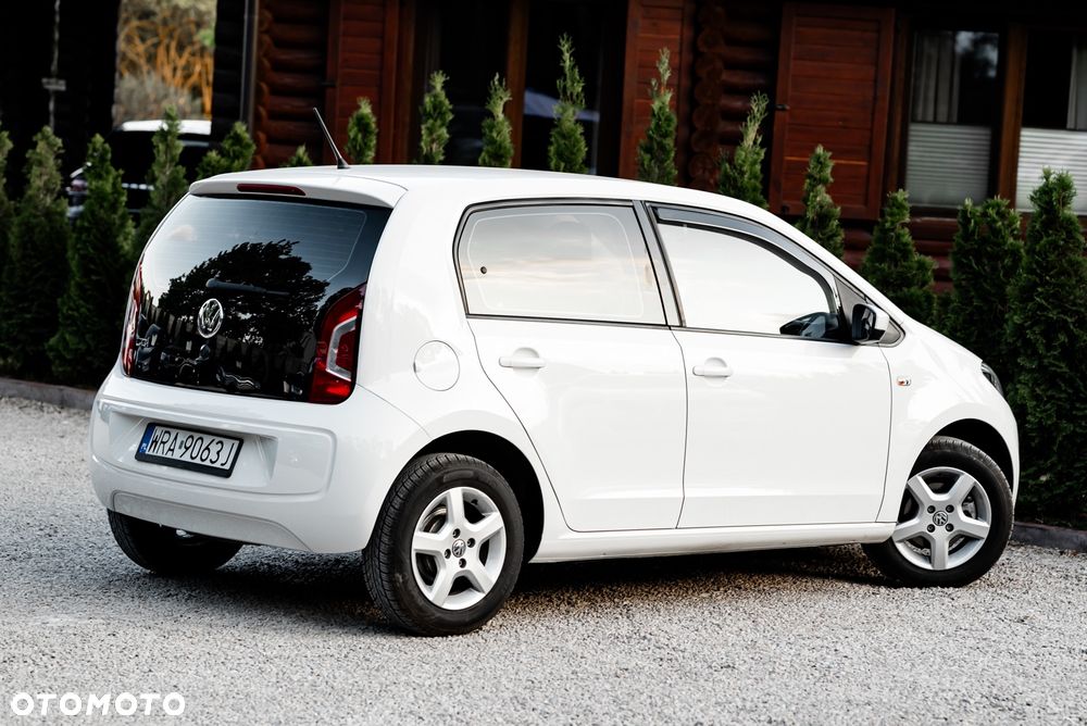 Volkswagen up! 1.0 high - 12