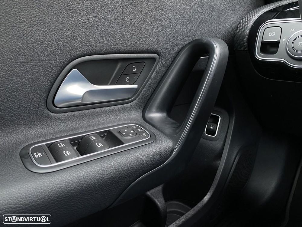 Mercedes-Benz A 250 e Style Plus - 22