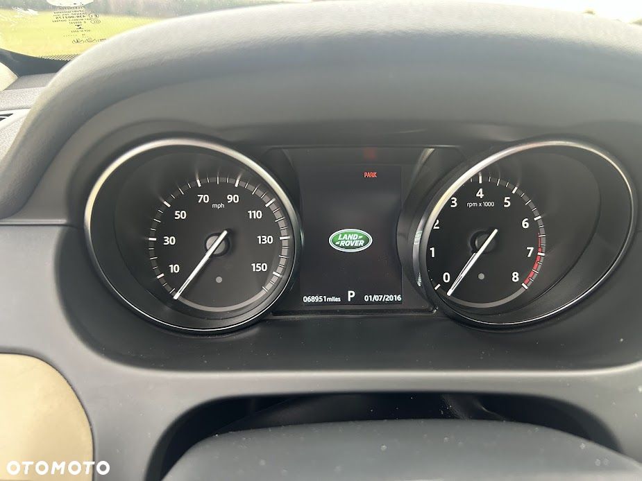 Land Rover Discovery Sport - 22