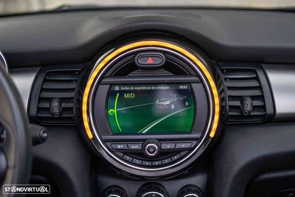 MINI Cabrio Cooper Premium Extra JCW Auto - 23
