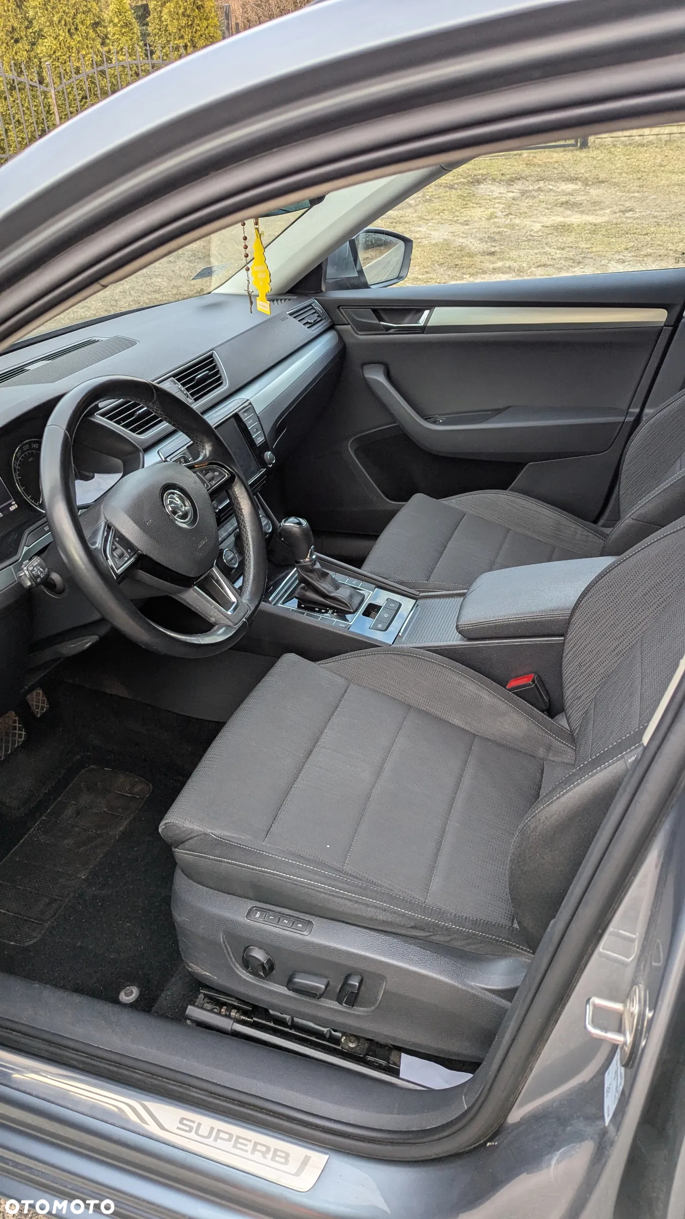 Skoda Superb 1.6 TDI DSG Ambition - 22