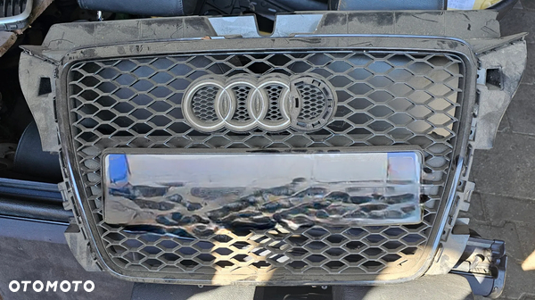 Grill atrapa Audi RS3 8P Lift 8P0853651T