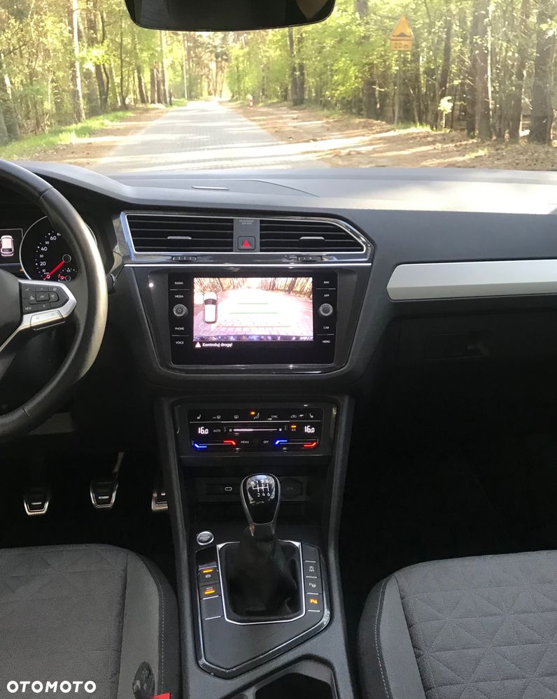 Volkswagen Tiguan - 17