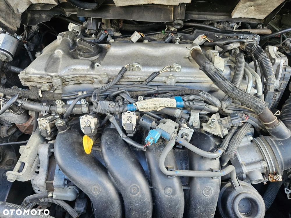 Toyota Avensis 1.8 Premium MS - 20