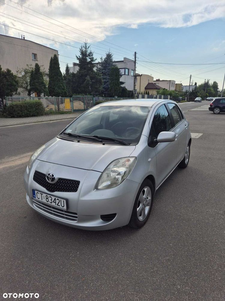 Toyota Yaris - 2