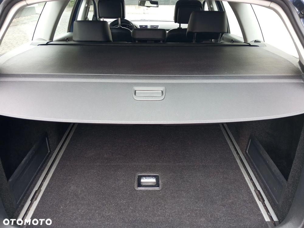 Volkswagen Passat Variant 2.0 TDI 4Mot Highline DSG - 28