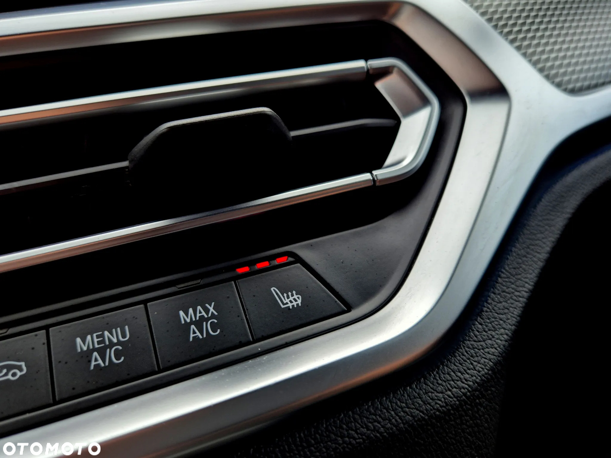 BMW Seria 3 330e PHEV M Sport sport - 19