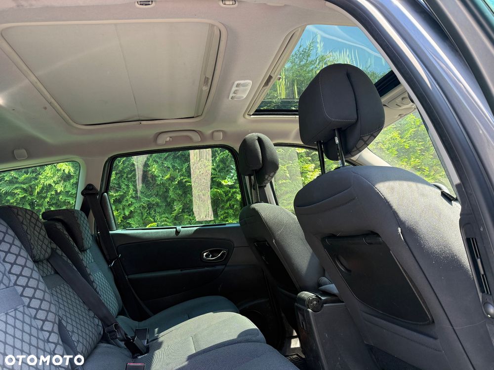 Renault Grand Scenic - 14