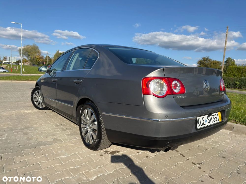 Volkswagen Passat 2.0 FSI Comfortline - 20