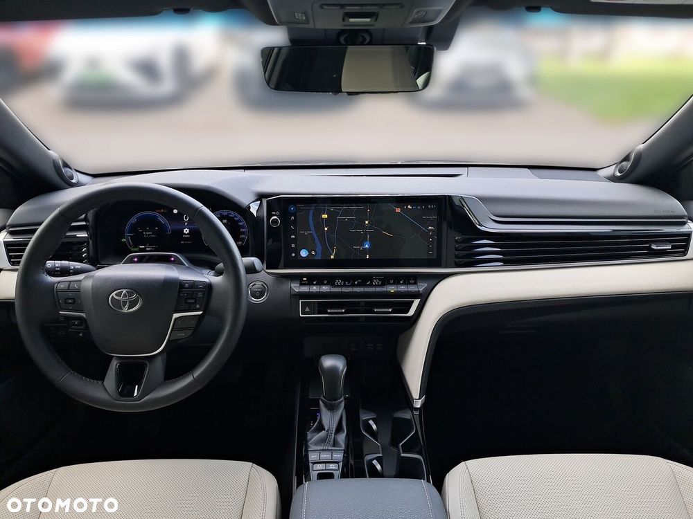 Toyota Camry - 7