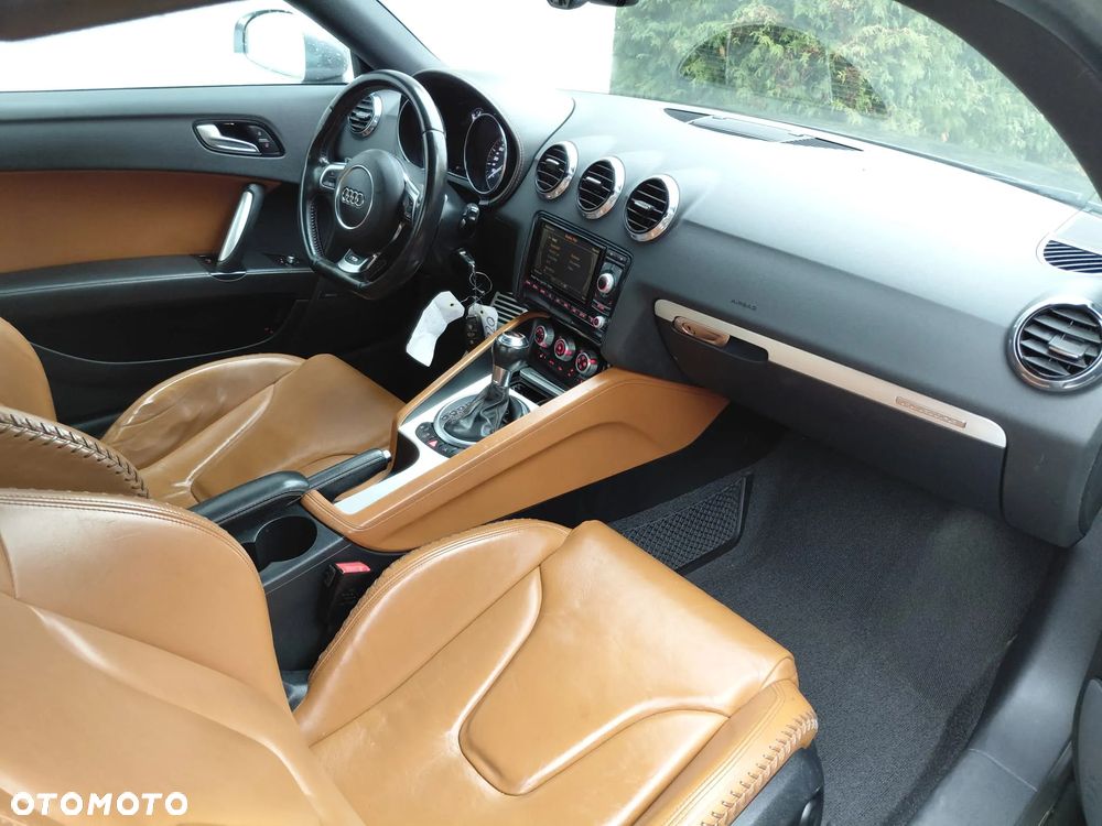 Audi TT S Coupé - 20