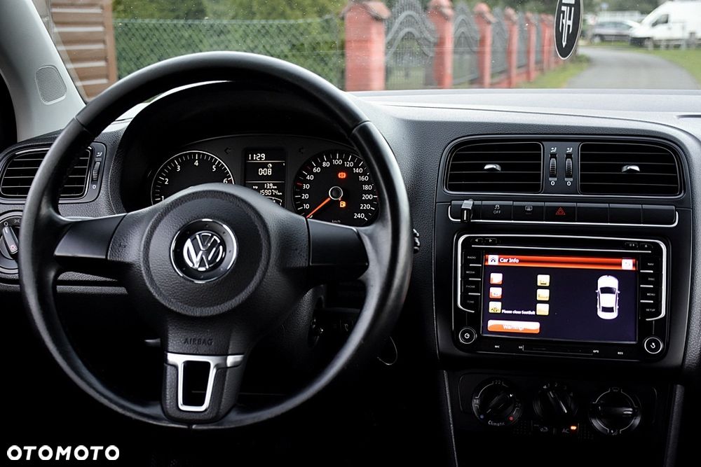 Volkswagen Polo 1.4 16V Comfortline - 5