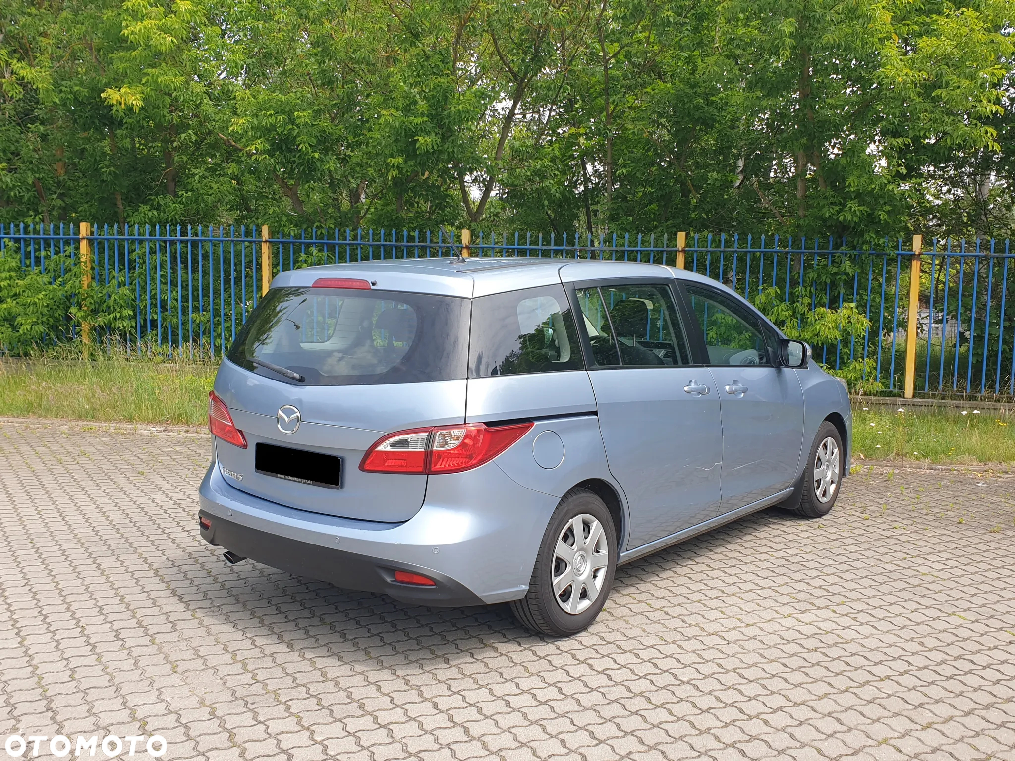 Mazda 5 - 3