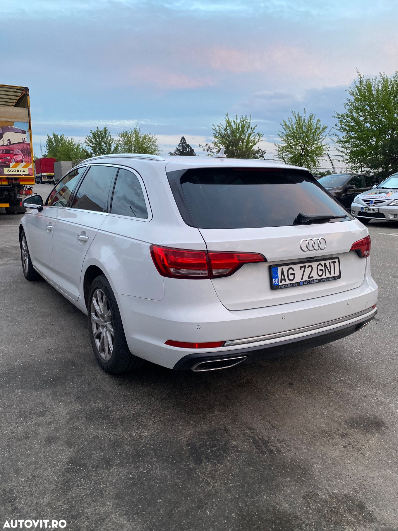 Audi A4 Avant 2.0 TDI S tronic - 4