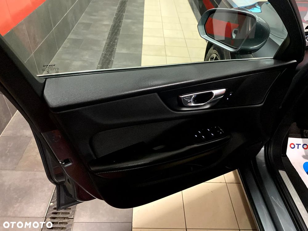 Volvo V60 D3 Momentum - 19