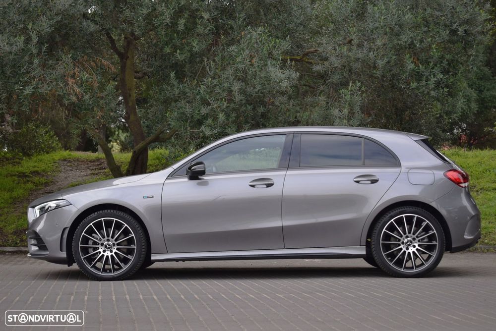 Mercedes-Benz A 250 e 8G-DCT Edition AMG Line - 12