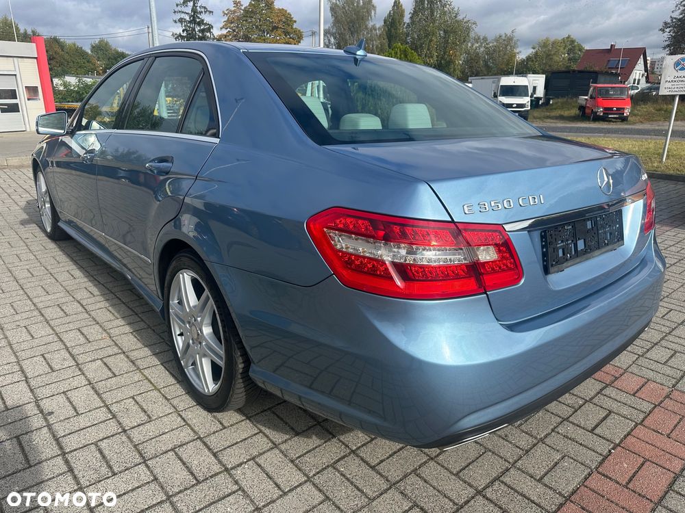 Mercedes-Benz Klasa E - 17