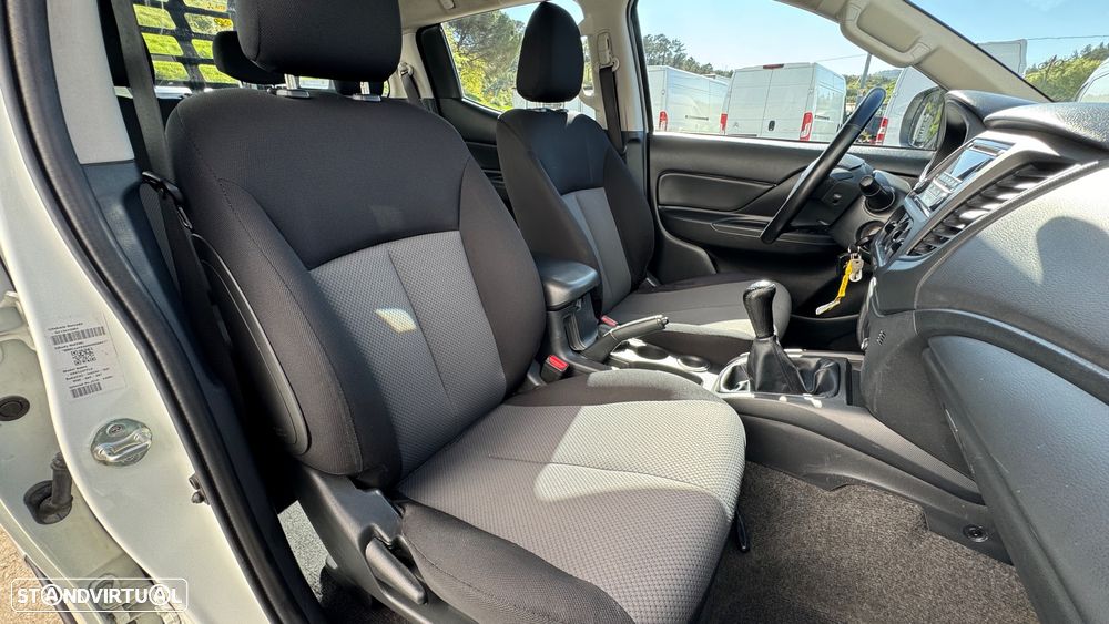 Mitsubishi L-200 Cabine dupla 4X2 - 24